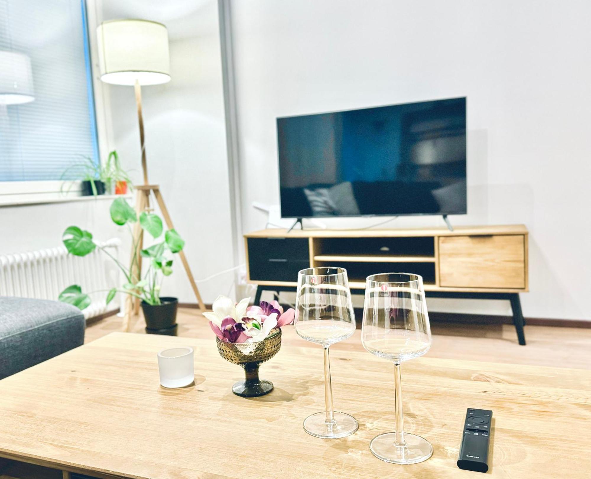 Ferienwohnung Turku Central Luxury Modern Cozy Flat 69M2 Exterior foto